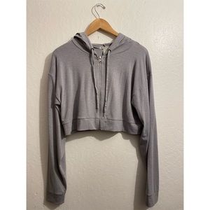 Cropped gray zipped hoodie jacket